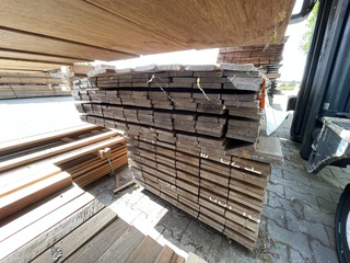 Ca. 207x Guyana Ipé hardhouten schuttingplank, 16x90mm, lengte 215cm